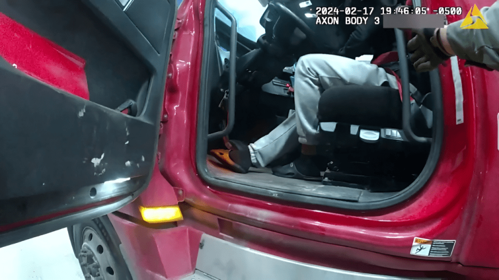 🚛 What Officers Discovered Hidden Inside This Truck Surprised Everyone