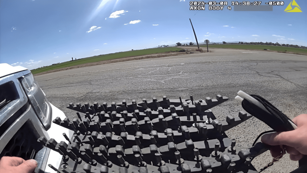 🏁 High-Speed Chase Ends After Dramatic Road Maneuver